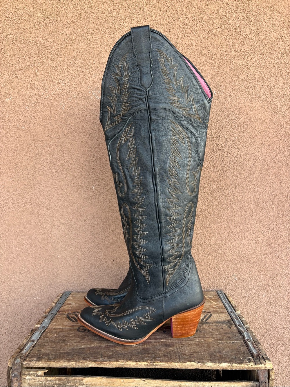 Southern Fried Chicks Black Knight Boot